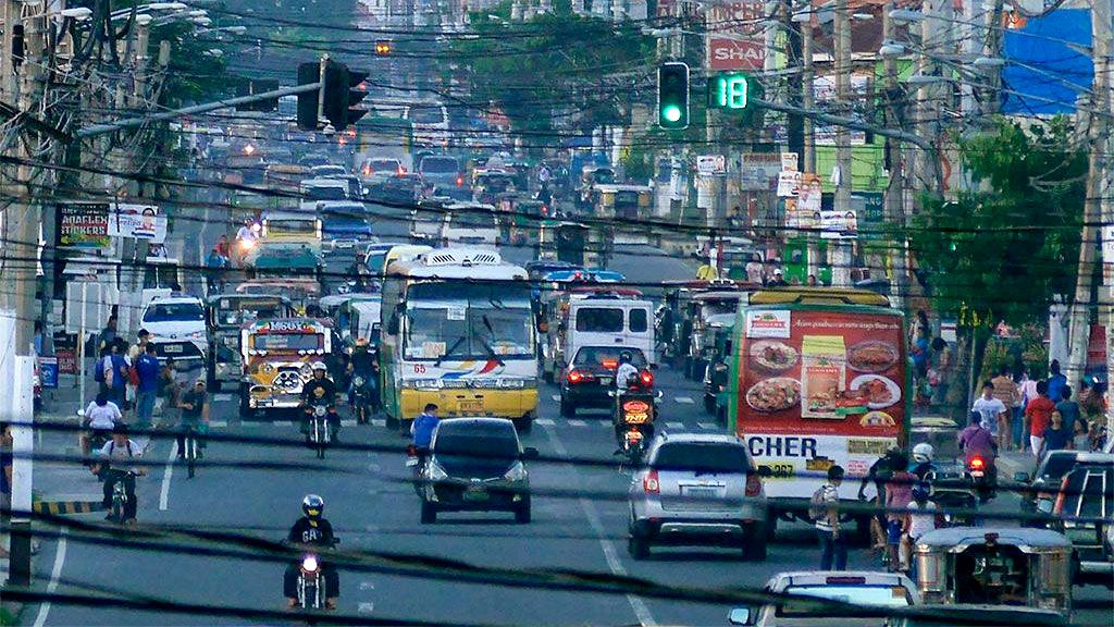 traffic in philippines