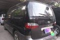 Selling 2nd Hand Hyundai Starex 2003 Van in Minglanilla-0