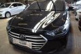 Black Hyundai Elantra 2017 at 25000 km for sale-1