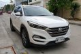 Sell White 2016 Hyundai Tucson Automatic Diesel at 28000 km -0