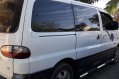 2nd Hand Hyundai Starex 2005 for sale in Quezon City-2