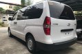 Selling 2nd Hand Hyundai Starex 2016 Manual Gasoline at 25000 km in Parañaque-3