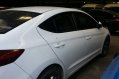 Selling White Hyundai Elantra 2016 at 14000 km in Makati-3