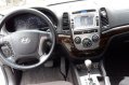 Selling White Hyundai Santa Fe 2011 Automatic Diesel at 60000 km in Pasig-5