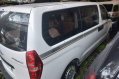 Selling White Hyundai Grand Starex 2016 in Makati -3