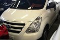 Selling White Hyundai Starex 2017 Van in Manila -0