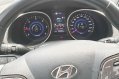 Grey Hyundai Santa Fe 2013 at 50000 km for sale-4
