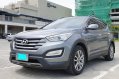 Grey Hyundai Santa Fe 2013 at 50000 km for sale-1