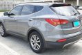 Grey Hyundai Santa Fe 2013 at 50000 km for sale-3