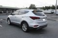 Selling Hyundai Santa Fe 2017 at 45703 km -3