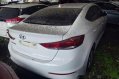 White Hyundai Elantra 2018 Manual Gasoline for sale-5