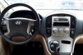 Silver Hyundai Starex 2015 at 42000 km for sale-6