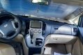 Selling Hyundai Grand Starex 2009 Van in Malabon-5