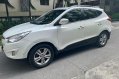 Selling White Hyundai Tucson 2012 Automatic Diesel -1