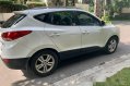 Selling White Hyundai Tucson 2012 Automatic Diesel -3