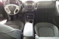 Selling Black Hyundai Tucson 2012 Automatic Gasoline at 57000 km-9