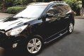 Black Hyundai Tucson 2011 at 37000 km for sale -3