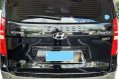 Selling Hyundai Starex 2009 in Makati-1