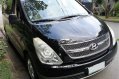 Selling Hyundai Starex 2009 in Makati-3