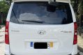 Sell White 2016 Hyundai Grand starex in Manila-2