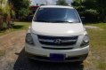 Selling White Hyundai Starex 2011 in Manila-0