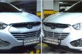 Selling White Hyundai Tucson 2010 in Manila-3
