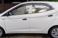 Selling White Hyundai I30 2016 in Malolos-2