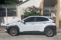 Selling Pearl White Hyundai KONA 2019 in Manila-2
