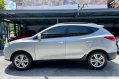 Selling Brightsilver Hyundai Tucson 2012 in Las Pinas-2