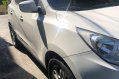 Selling White Hyundai Tucson 2013-0