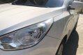Selling White Hyundai Tucson 2013-4