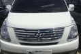 Selling White Hyundai Starex 2017 in Cainta-1