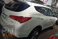 White Hyundai Santa Fe 2014 for sale in Quezon-2