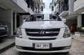 Selling White Hyundai Starex 2013 in Quezon-5
