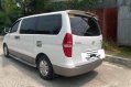 Selling White Hyundai Starex 2020 in Quezon City-3
