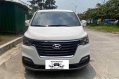 Selling White Hyundai Starex 2020 in Quezon City-0