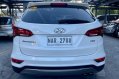 White Hyundai Santa Fe 2017 for sale in Automatic-4