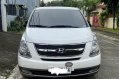 Selling Pearl White Hyundai Grand Starex 2014 in Marikina-0