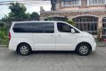 Selling Pearl White Hyundai Grand Starex 2014 in Las Piñas-2