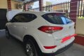 Selling White Hyundai Tucson 2016 in Magalang-1