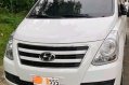 Selling White Hyundai Starex 2018 in Taguig-1