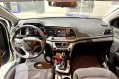 Selling Pearl White Hyundai Elantra 2018 in Quezon -7
