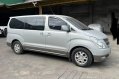 Selling White Hyundai Starex 2008 in Quezon City-2
