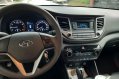 White Hyundai Tucson 2017 for sale in Automatic-7