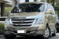 Selling White Hyundai Starex 2010 in Makati-1