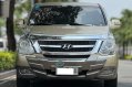Selling White Hyundai Starex 2010 in Makati-2
