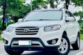 White Hyundai Santa Fe 2012 for sale in Automatic-2