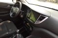 White Hyundai Tucson 2017 for sale in Manual-6