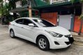 Selling White Hyundai Elantra 2012 in Mandaluyong-0