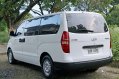White Hyundai Starex 2017 for sale in Parañaque-3